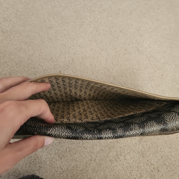 Saint Laurent clutch - Picture 4 of 5